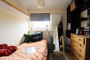 Bedroom- click for photo gallery